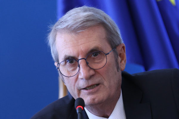БТА: Фрагментираността на здравната система обяснява и нейната неефективност, каза министър Христо Хинков