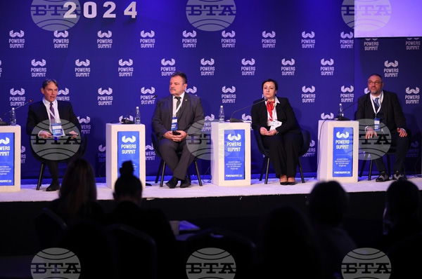 БНТ: Politicians Make Proposals for Handling Demographic Crisis, Improving Healthcare at 4th Powers Summit